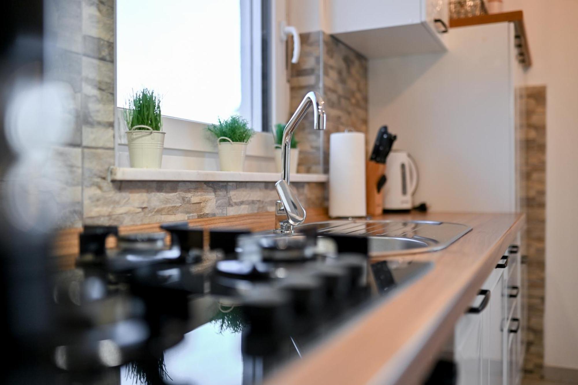 Holiday Home Aprilis With Pool, Jacuzzi And Sauna Galovac  المظهر الخارجي الصورة